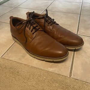 Men’s Docker lace up shoes. Good condition